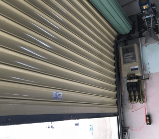 Mẹo xử lý cửa cuốn bị tụt xuống đột ngột