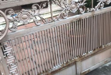 Cách Xử Lý Cửa Cổng Sắt Bị Kêu Cọt Kẹt, Khó Đóng Mở