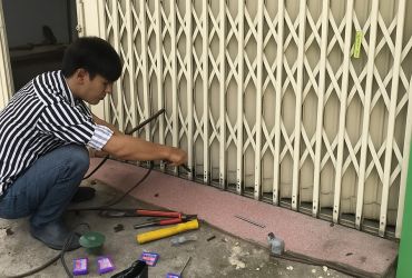 Dịch vụ sửa cửa sắt khẩn cấp 24/7