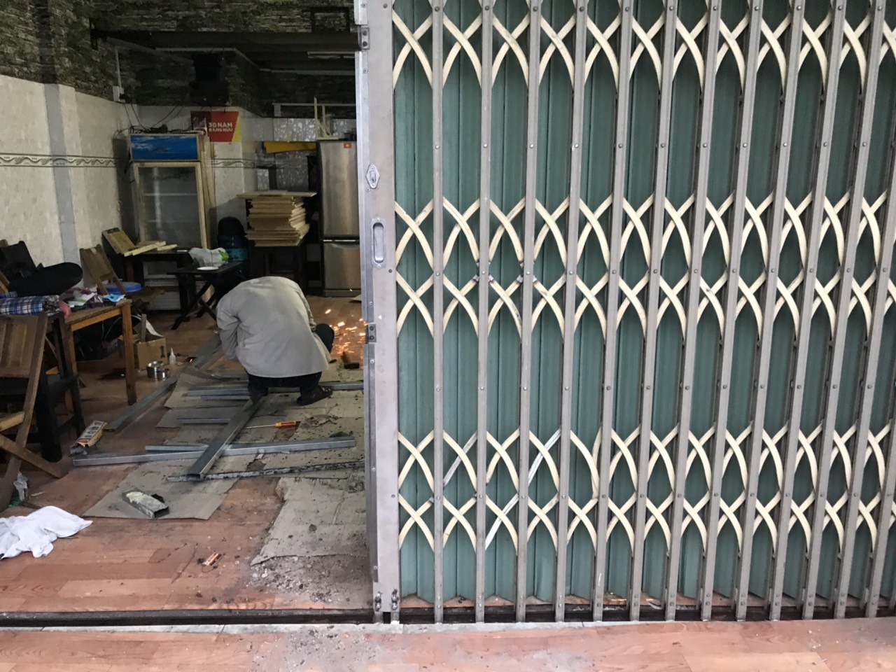 Sửa cửa sắt quận Tân Bình